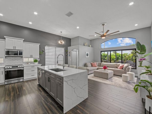 6374 Old Medinah Circle, Lake Worth FL 33463