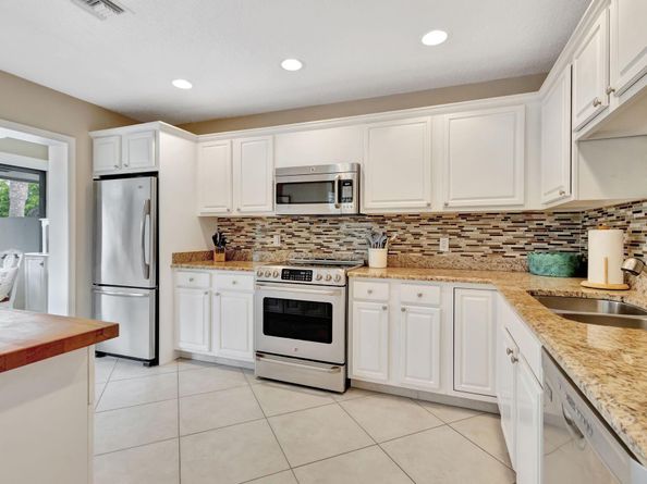 3839 Quail Ridge Drive N, Boynton Beach FL 33436