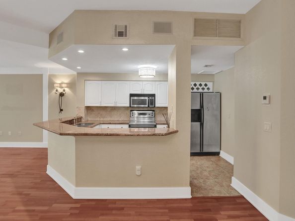 1900 Oceanwalk Ln 115, Pompano Beach FL 33062