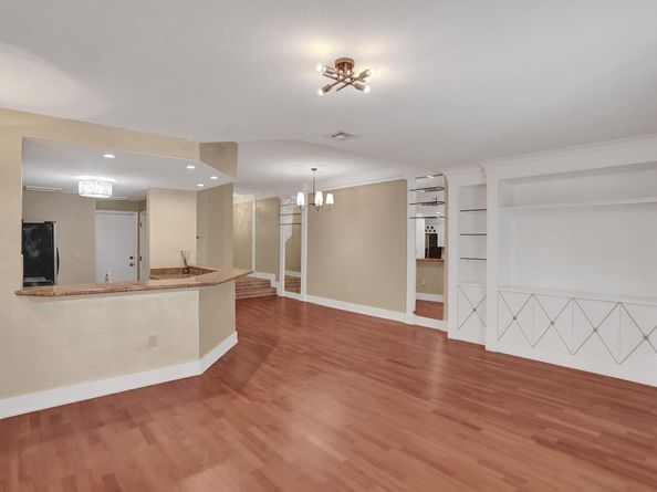 1900 Oceanwalk Ln 115, Pompano Beach FL 33062