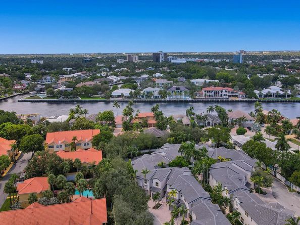 1900 Oceanwalk Ln 115, Pompano Beach FL 33062