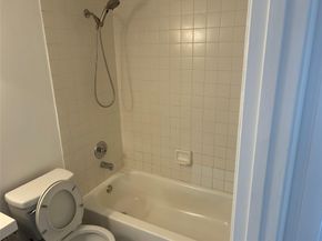 871 NE 207th Ter 102, Miami FL 33179