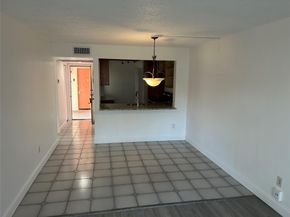 871 NE 207th Ter 102, Miami FL 33179