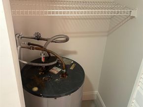 871 NE 207th Ter 102, Miami FL 33179