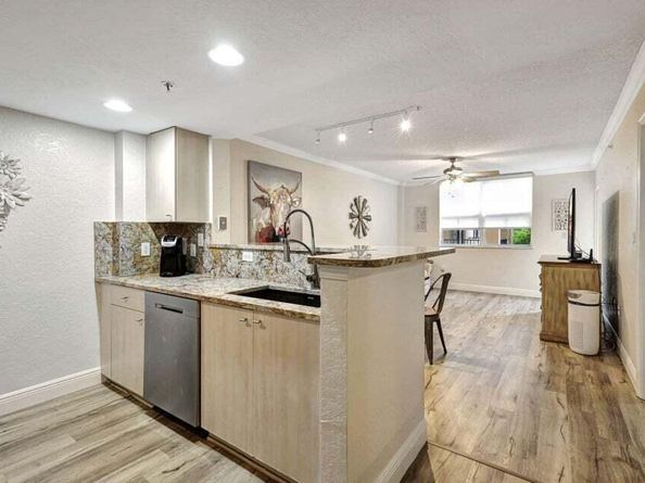 1801 N Flagler Drive 211, West Palm Beach FL 33407