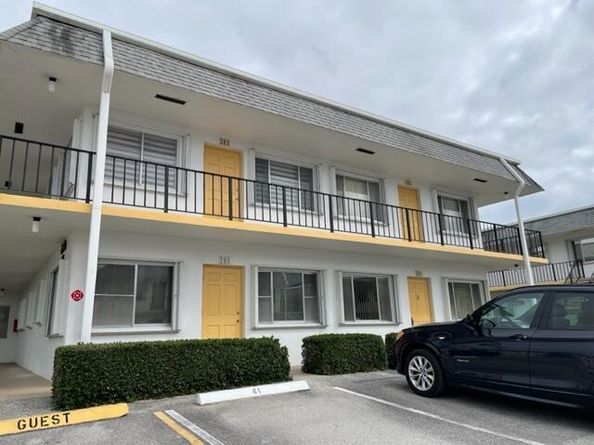 2840 Cynthia Lane 202, Lake Worth Beach FL 33461