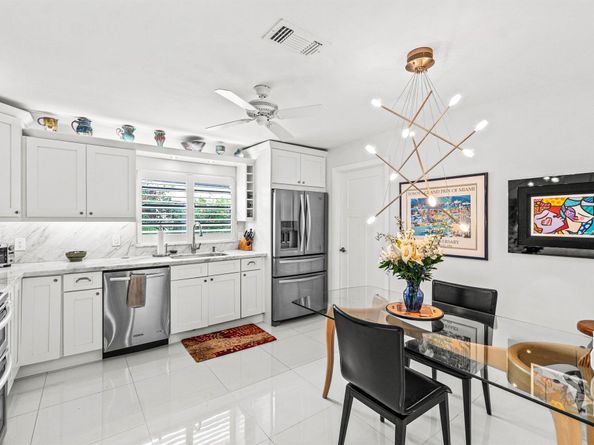 21693 Arriba Real 24B, Boca Raton FL 33433