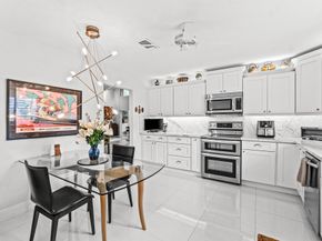 21693 Arriba Real 24B, Boca Raton FL 33433