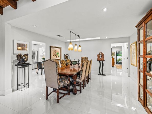 21693 Arriba Real 24B, Boca Raton FL 33433