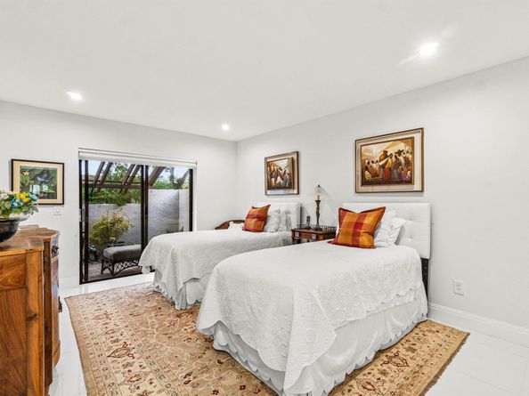 21693 Arriba Real 24B, Boca Raton FL 33433