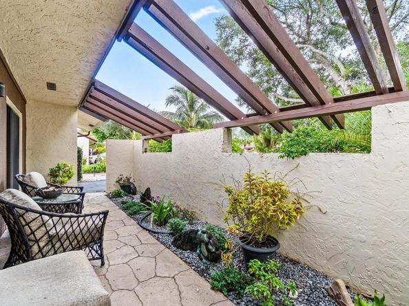 21693 Arriba Real 24B, Boca Raton FL 33433