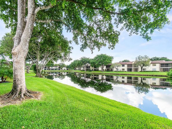 21693 Arriba Real 24B, Boca Raton FL 33433