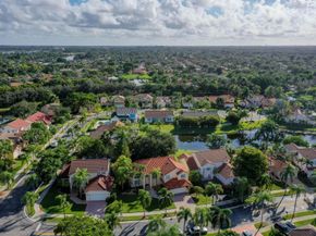 524 Water Pt, Weston FL 33326