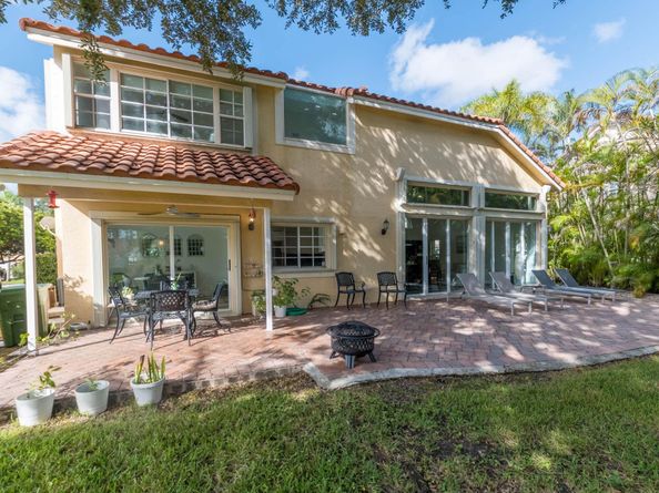524 Water Pt, Weston FL 33326
