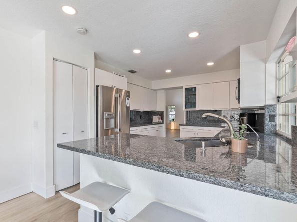 524 Water Pt, Weston FL 33326