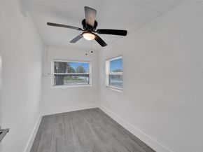 5025 SW 22nd St, Hollywood FL 33023