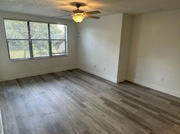 4561 W Mcnab Road 25, Pompano Beach FL 33069