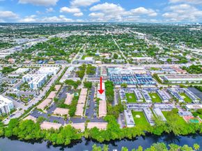 3000 NE 8th Ter B5, Oakland Park FL 33334