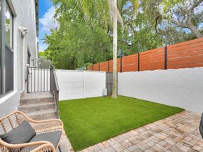3000 NE 8th Ter B5, Oakland Park FL 33334