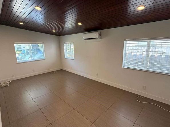 1935 Fletcher St A & B, Hollywood FL 33020