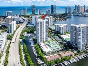 3500 Mystic Pointe Drive Ph4, Aventura FL 33180