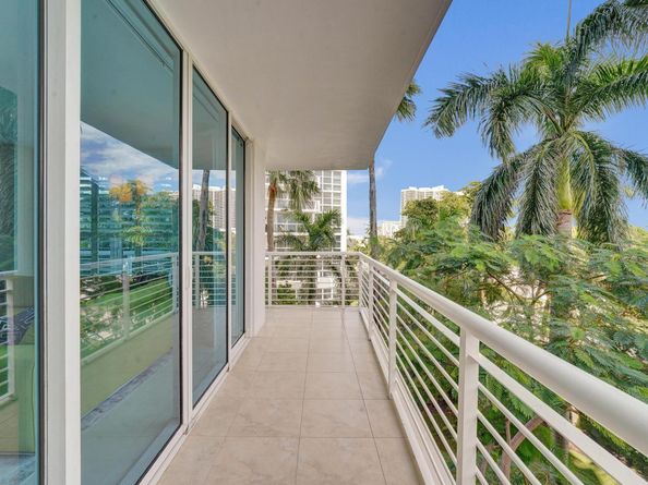 2831 N Ocean Blvd 303N, Fort Lauderdale FL 33308