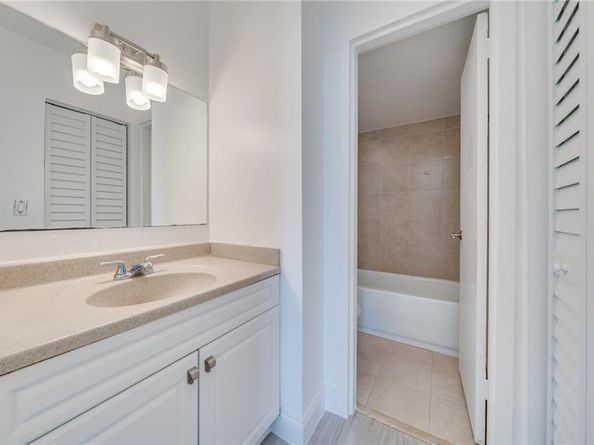 2350 NE 135th St 1212, North Miami FL 33181