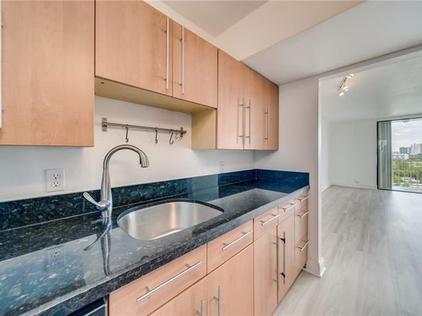 2350 NE 135th St 1212, North Miami FL 33181