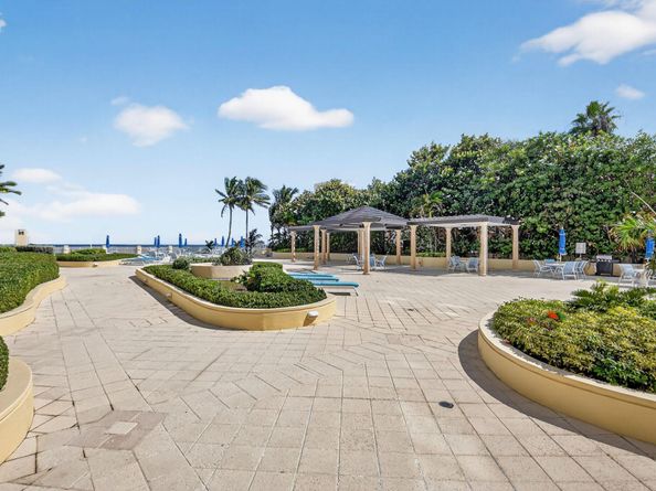 3475 S Ocean Boulevard 309, Palm Beach FL 33480
