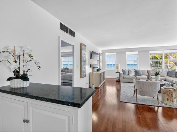 3475 S Ocean Boulevard 309, Palm Beach FL 33480
