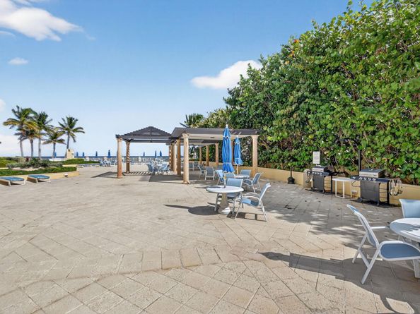 3475 S Ocean Boulevard 309, Palm Beach FL 33480