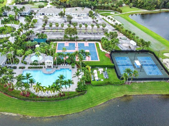 2503 Glendale Drive, Royal Palm Beach FL 33411