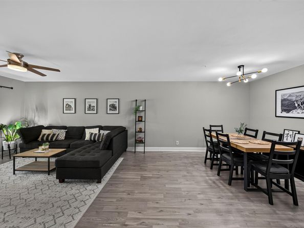 412 Lakeview Dr 202, Weston FL 33326