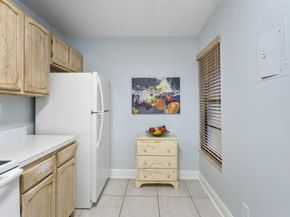 8 Royal Palm Way 6040, Boca Raton FL 33432