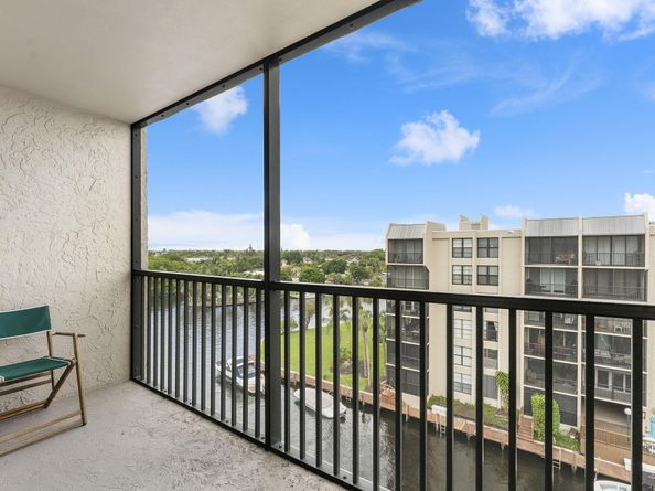 8 Royal Palm Way 6040, Boca Raton FL 33432