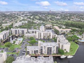 8 Royal Palm Way 6040, Boca Raton FL 33432