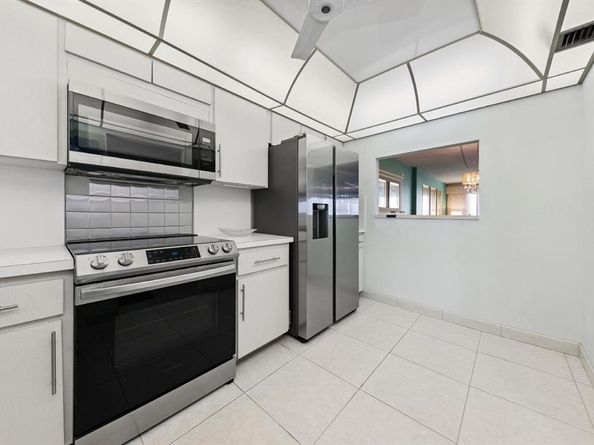 328 N Ocean Blvd 1007, Pompano Beach FL 33062