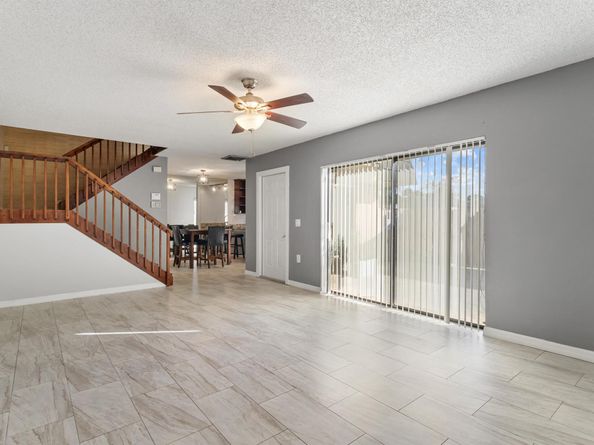 2410 24th Way, West Palm Beach FL 33407
