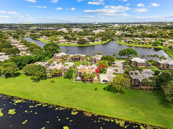 2410 24th Way, West Palm Beach FL 33407