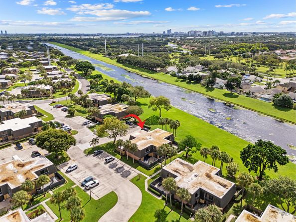2410 24th Way, West Palm Beach FL 33407