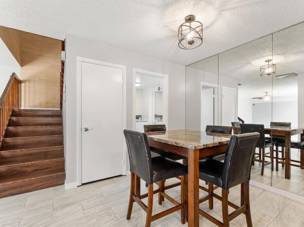 2410 24th Way, West Palm Beach FL 33407
