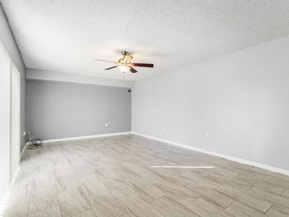 2410 24th Way, West Palm Beach FL 33407