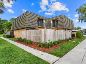 2410 24th Way, West Palm Beach FL 33407