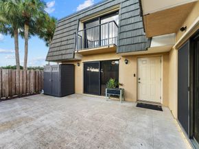 2410 24th Way, West Palm Beach FL 33407