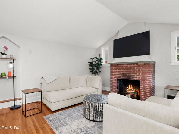 11 Rex Street, Greenwich CT 06831