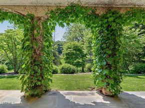 55 Calhoun Drive, Greenwich CT 06831