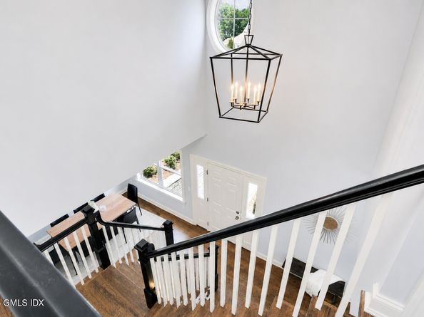 8 View Street 7, Greenwich CT 06830