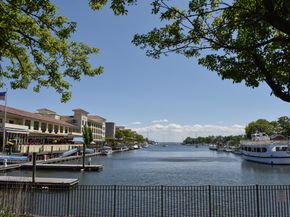 8 View Street 7, Greenwich CT 06830