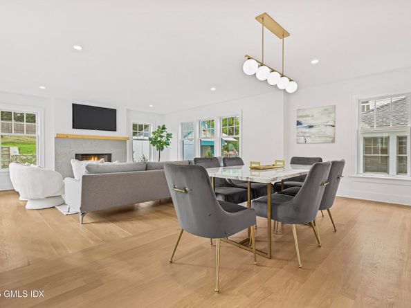 20 Center Drive, Old Greenwich CT 06870