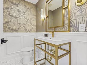 20 Center Drive, Old Greenwich CT 06870